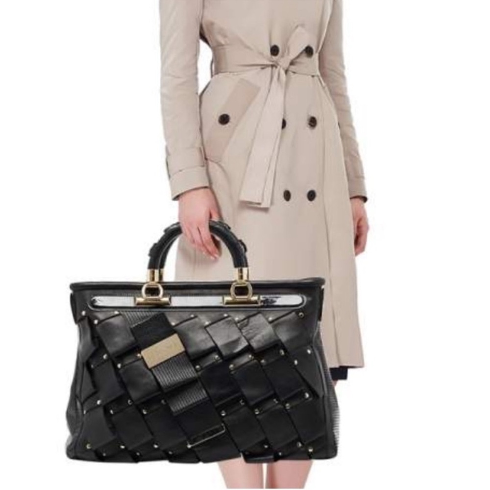 Versace Tote 👜👜 - Picture 2 of 9